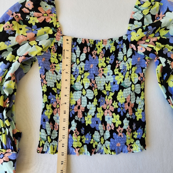 Free People Ariana Floral Colorful Printed Crop Top Blouse Long Sleeves Medium - Picture 14 of 15